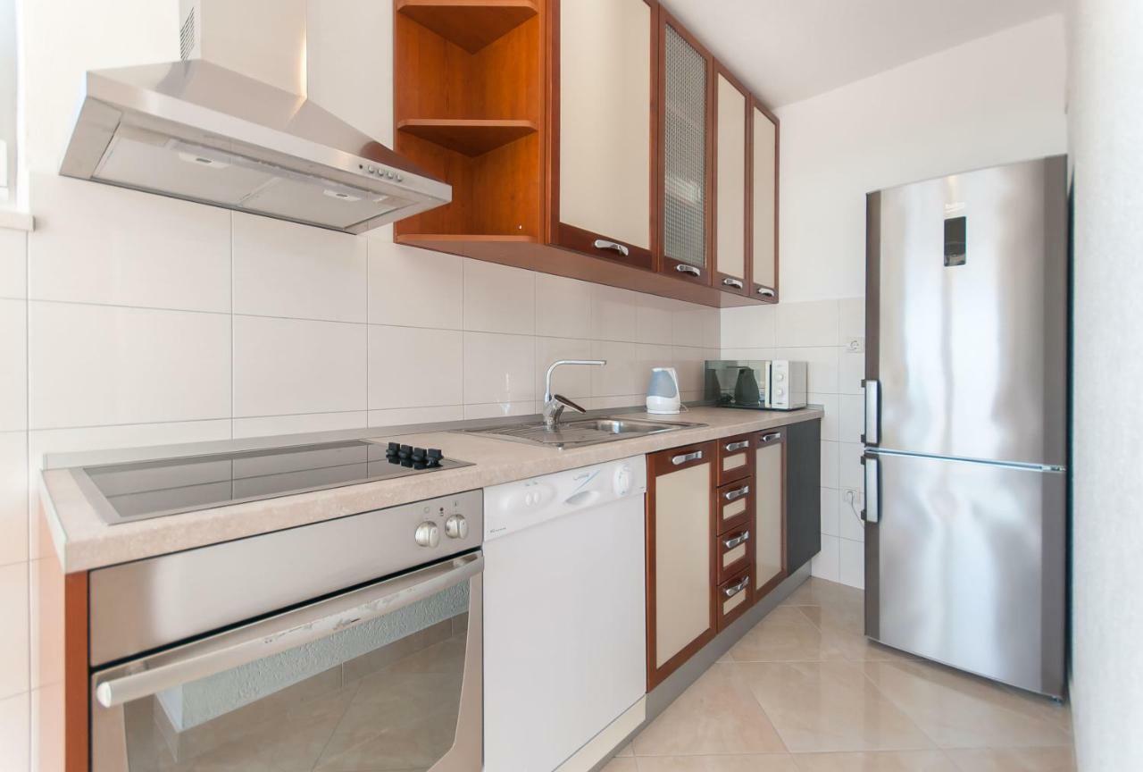 Apartment Ines Omiš Eksteriør billede