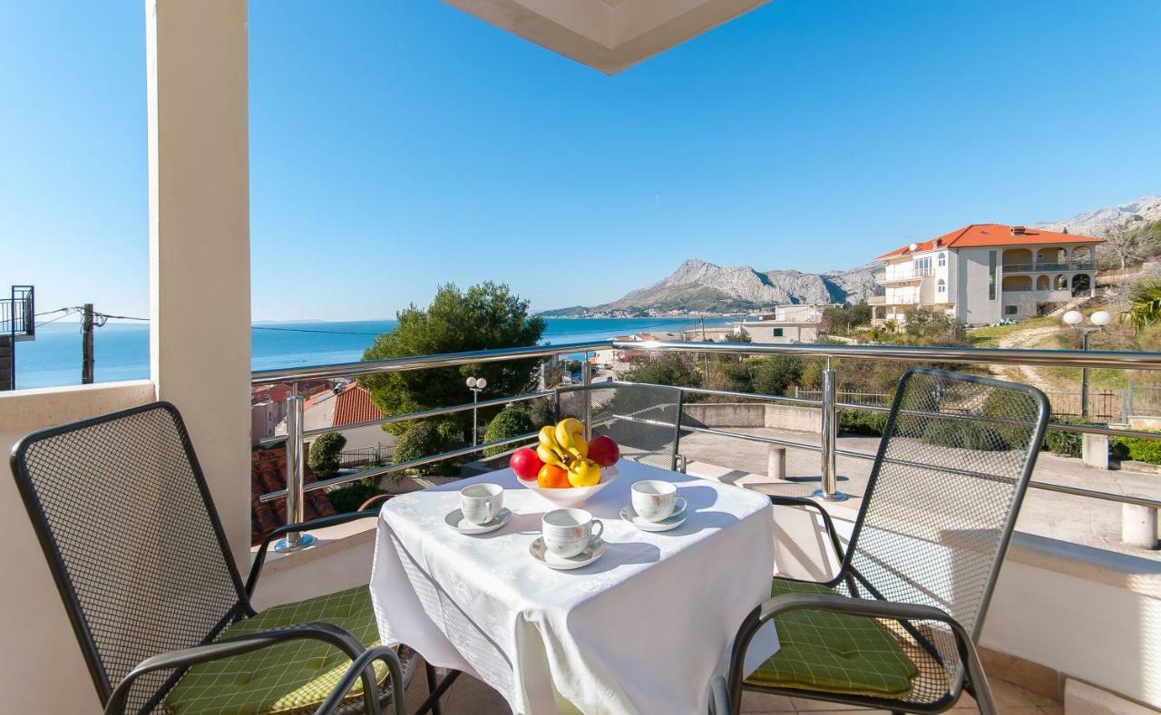 Apartment Ines Omiš Eksteriør billede