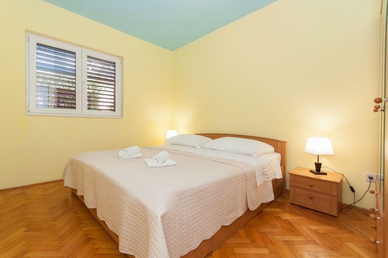 Apartment Ines Omiš Eksteriør billede